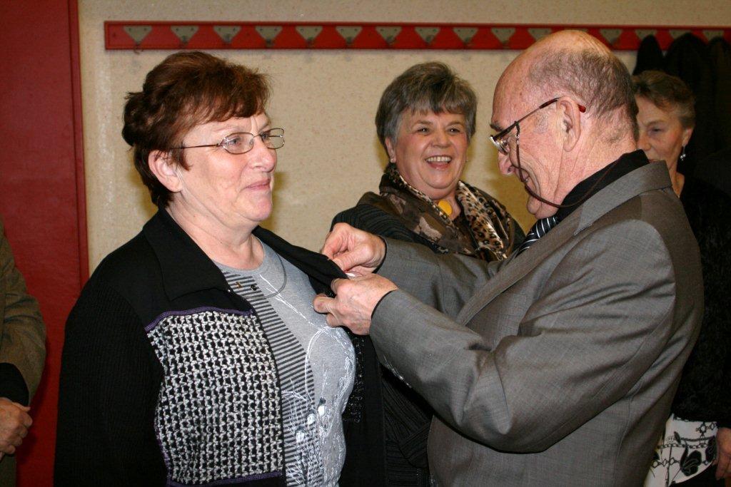 Médaille en argent du bénévolat associatif à Blanche RISSER, le 27/01/2012